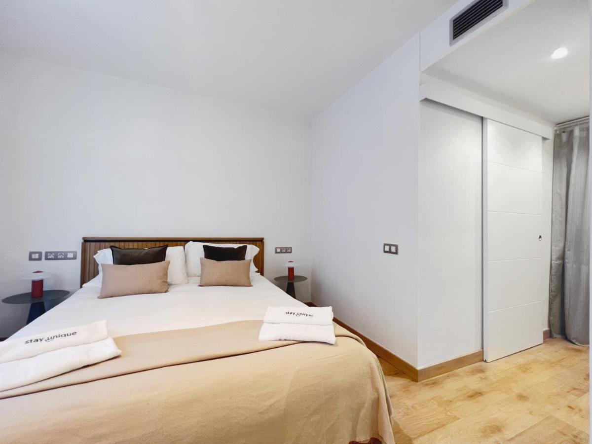 ברצלונה Stay U-Nique Apartments Urquinaona II מראה חיצוני תמונה